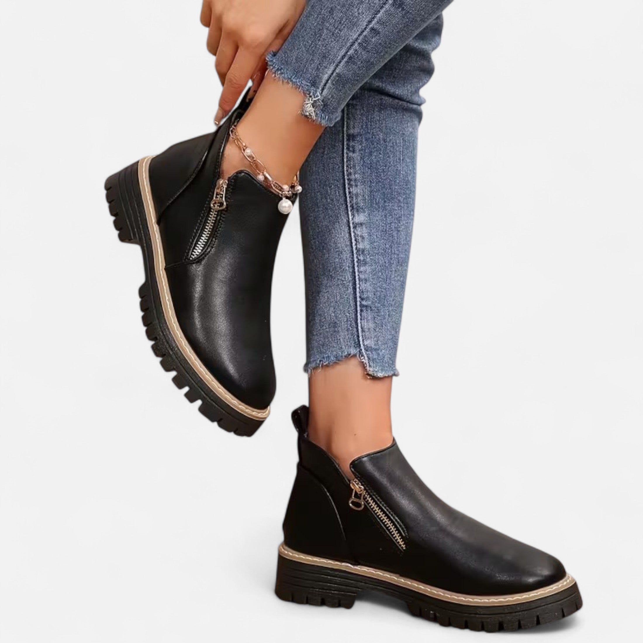 Dorevelle | Women’s Chunky Sole Short Boots