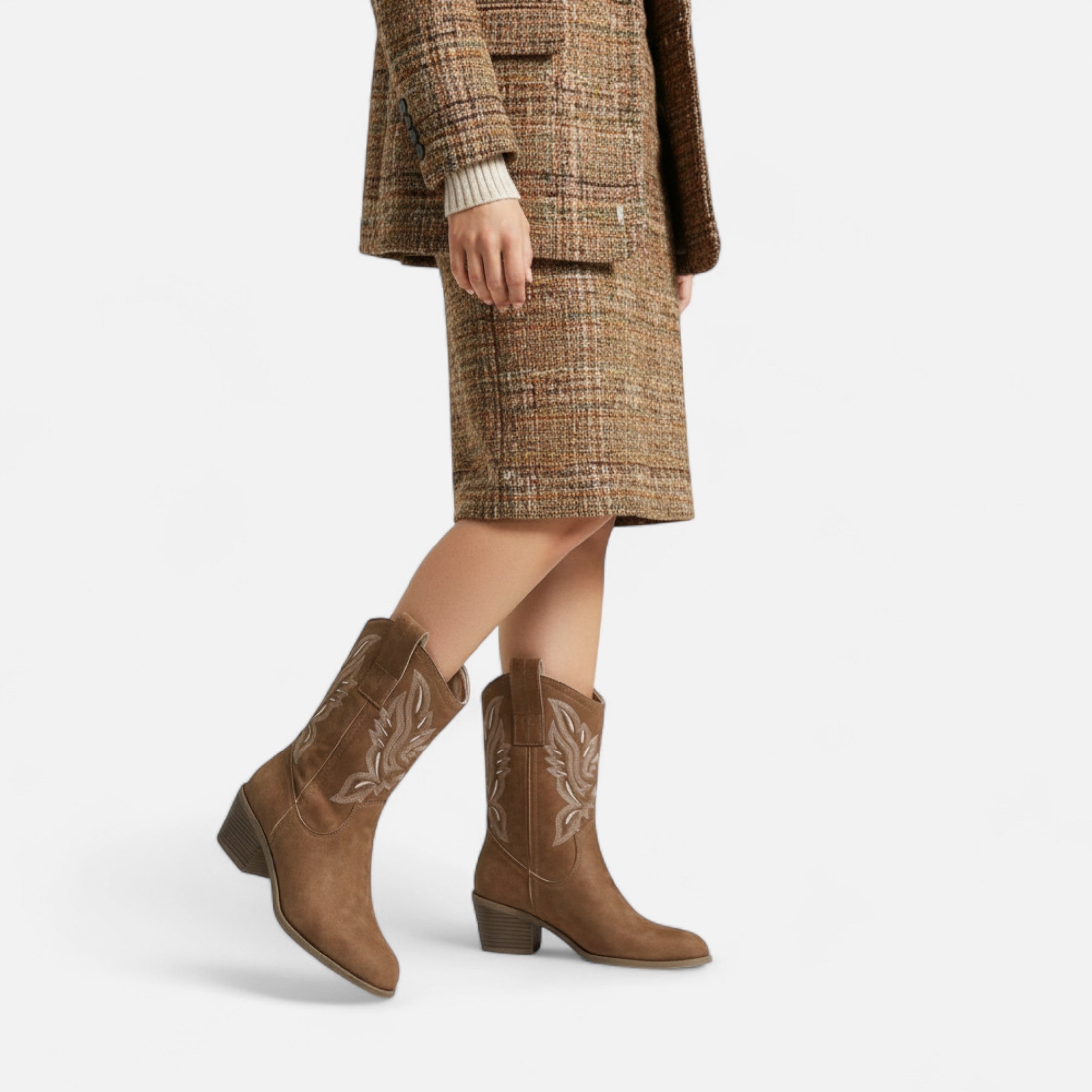 Dorevelle | Women’s Suede Cowboy Boots – Vintage Chunky Heel