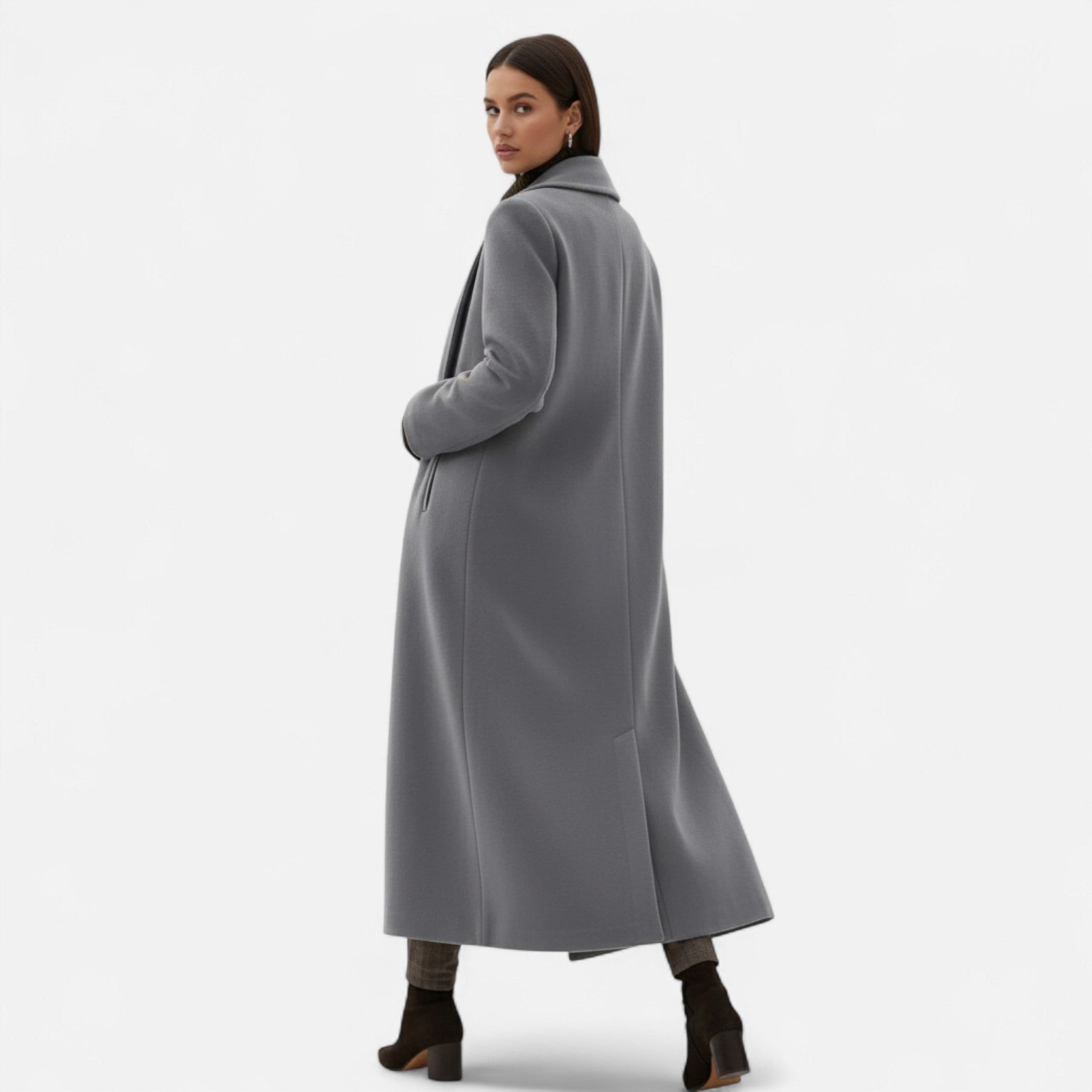 Dorevelle | Women’s Plus Size Overcoat - Lapel Collar Elegance