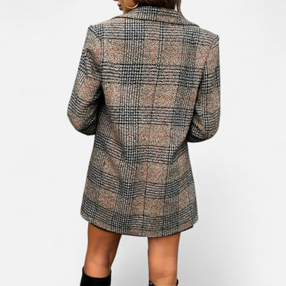 Dorevelle | Women’s Classic Coat – Houndstooth Timeless Sophistication